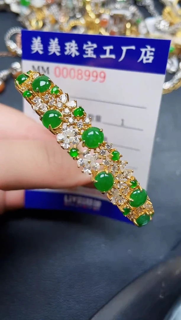 翡翠银S925镶嵌颈饰8999