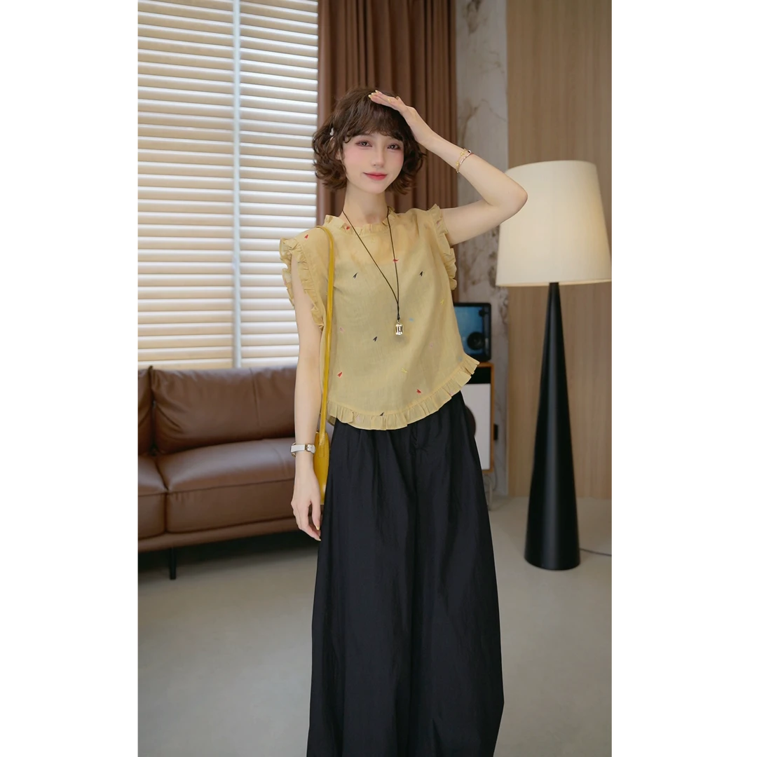 5.29【薇薇绮】设计感全麻爱心刺绣衬衫拼接木耳花边上衣夏季 D717