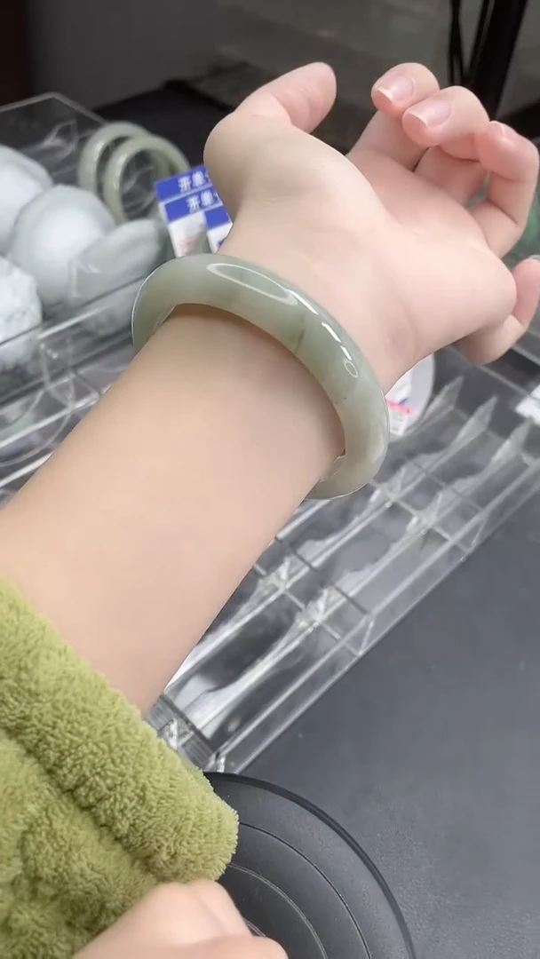 未镶嵌手镯石英质玉49-56/57