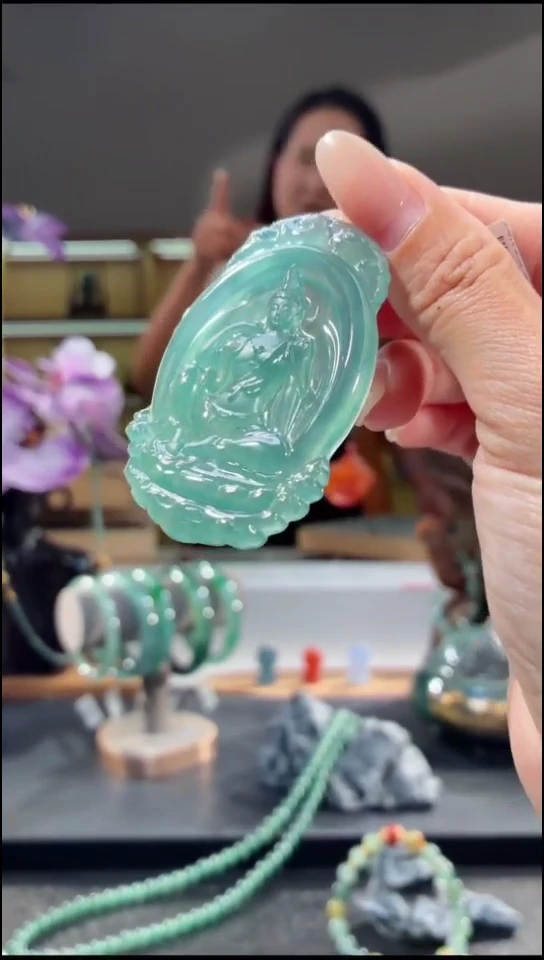 吊坠(不含链)未镶嵌翡翠观音