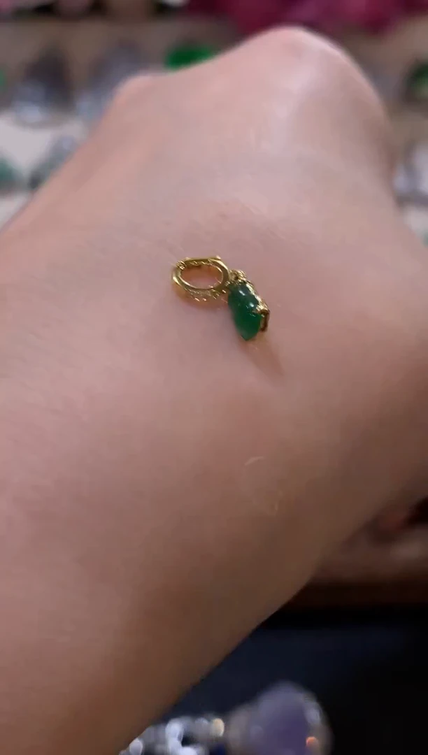 吊坠(不含链)18K金镶嵌翡翠z3