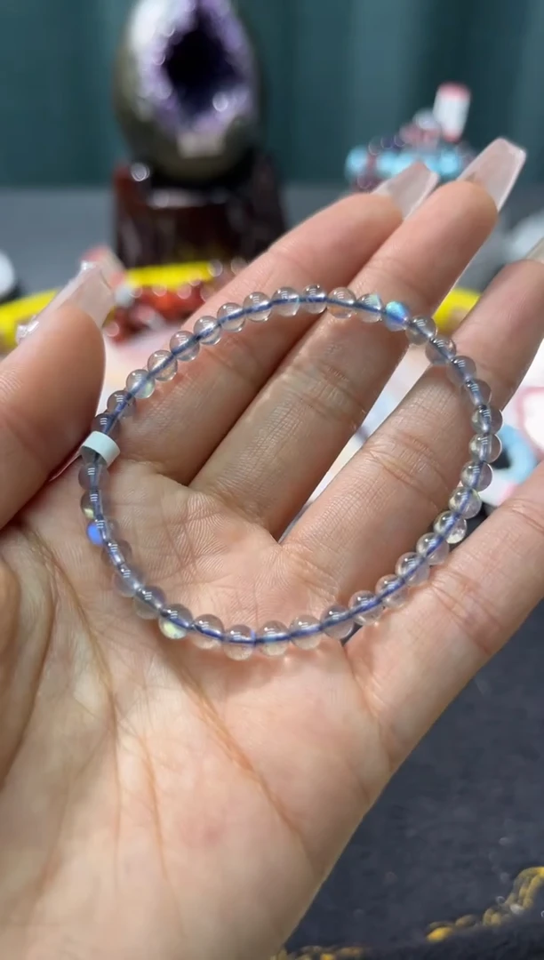 【闪购商品】水晶手链未镶嵌多样性发其一/