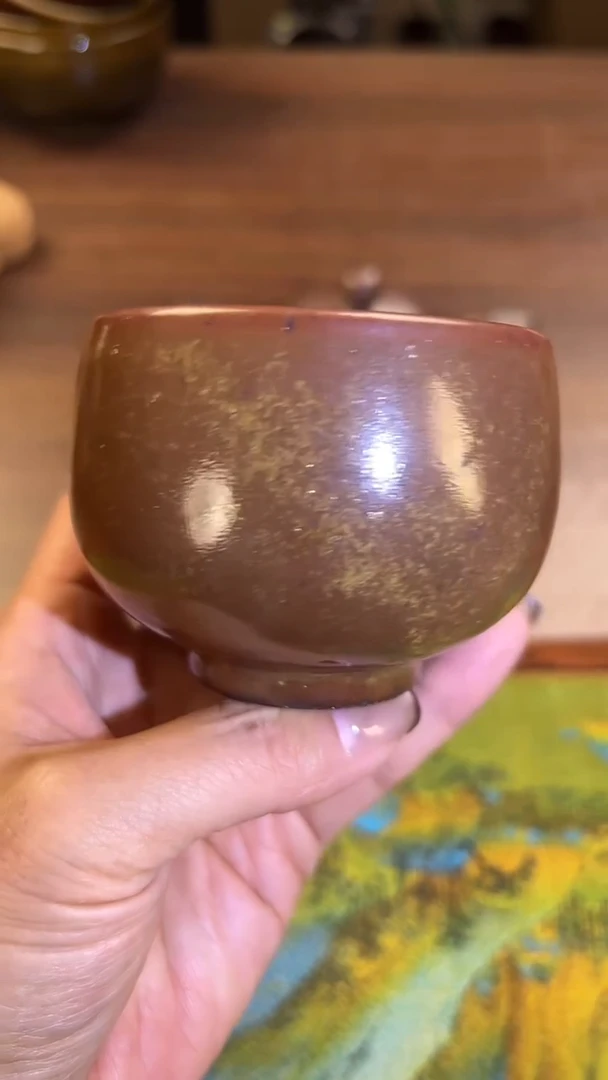 特色窑变色的罗汉杯