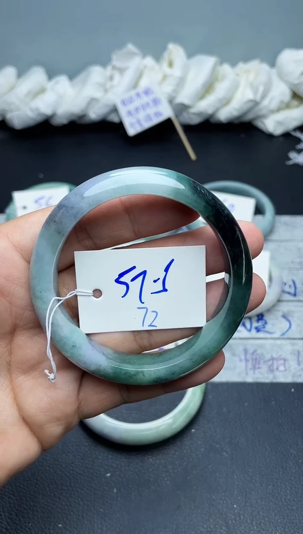 未镶嵌手镯翡翠72