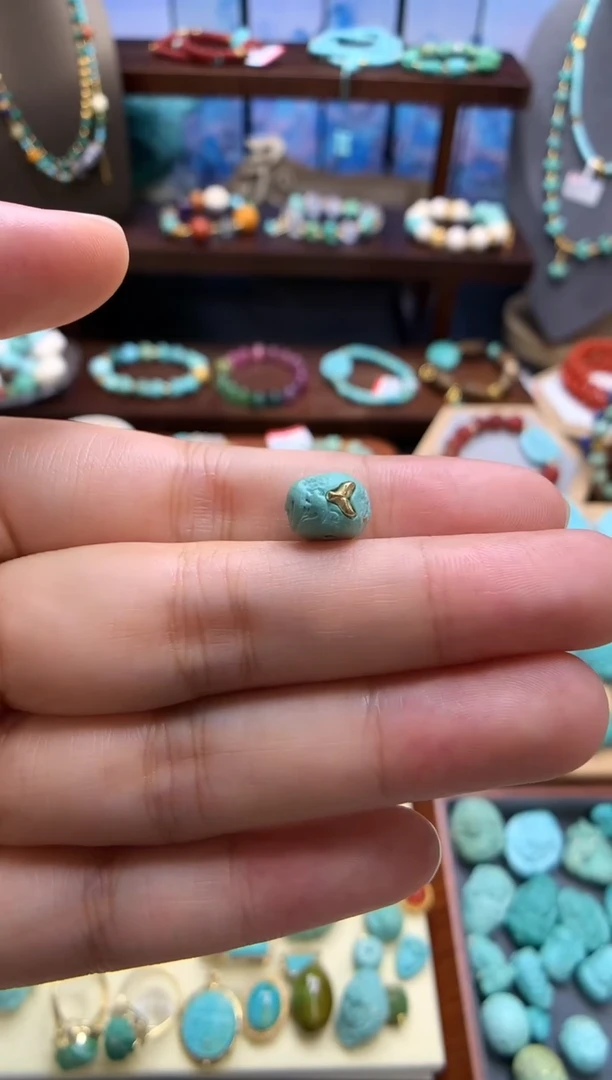 未镶嵌绿松石挂件得*?鱼尾墩子