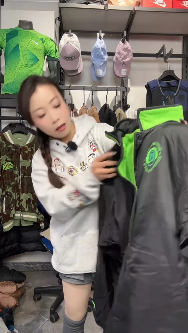 1681 编码 耐克卫衣服饰过款为准 尺码