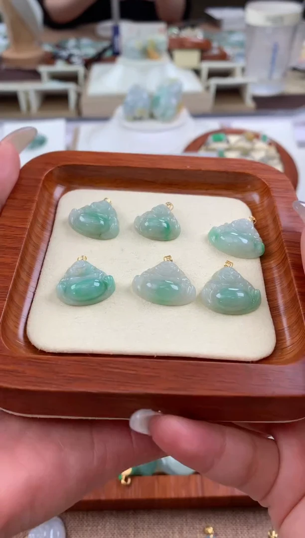 【闪购商品】翡翠颈饰18K金镶嵌 多样性发其一