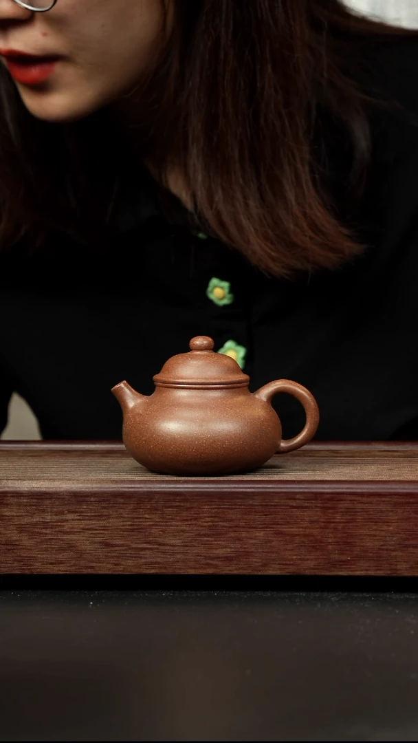 紫砂茶壶桃花泥 小容天 红色