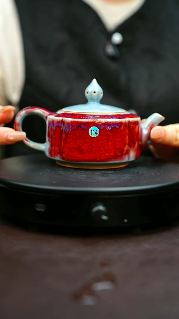 114#原矿钧瓷炉钧釉海棠壶