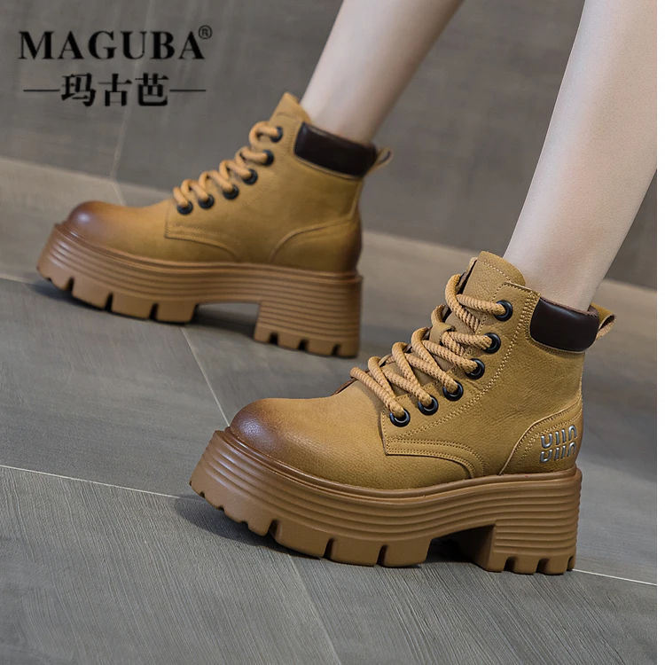 MAGUBA/玛古芭马丁靴女款轻便厚底复古英伦风短筒工装靴增高短靴