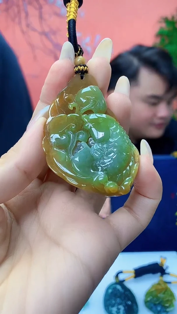 未镶嵌定制翡翠5060ty-毛货挂件104
