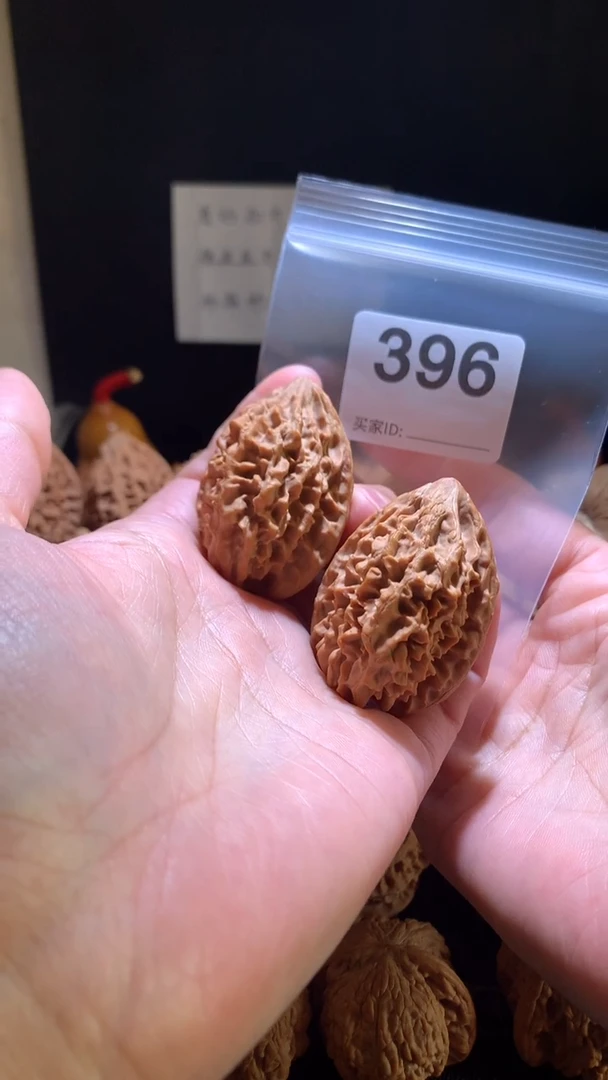 核桃35尺招财鼠，别打底，影响二次销售不退不换