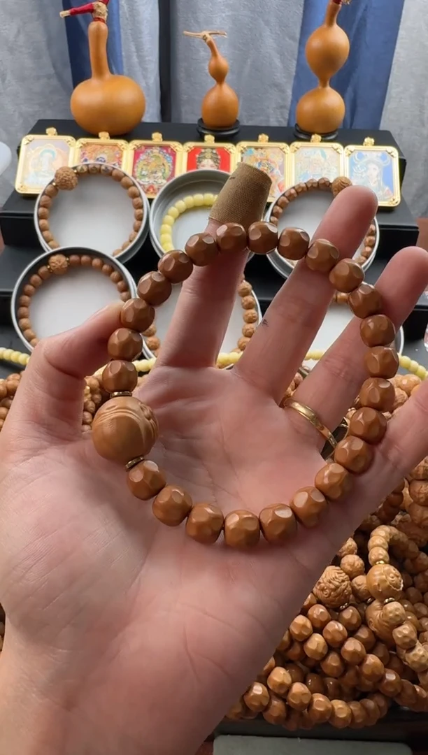 手串猴头核桃奶酪送单颗雕刻瑕疵