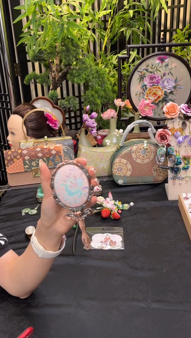 织绣Y****e非遗手工绒花饰品