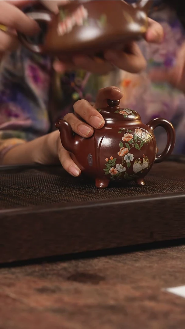 宜兴紫砂玫瑰金砂宫灯