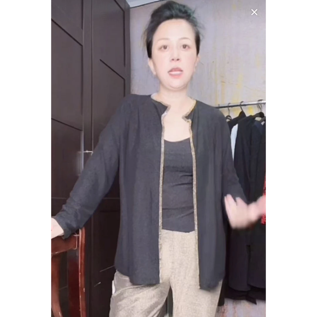 妙唐亮丝时尚大码新款弹力女士上衣外套3208-97黑色