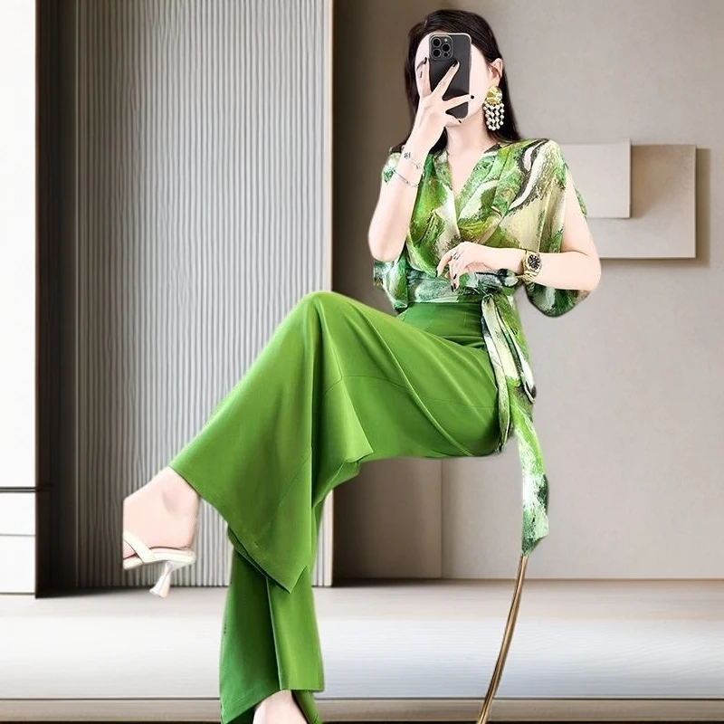 今年绿色印花流行的冰丝上衣阔腿裤夏装套装绝美小香风两件套女装