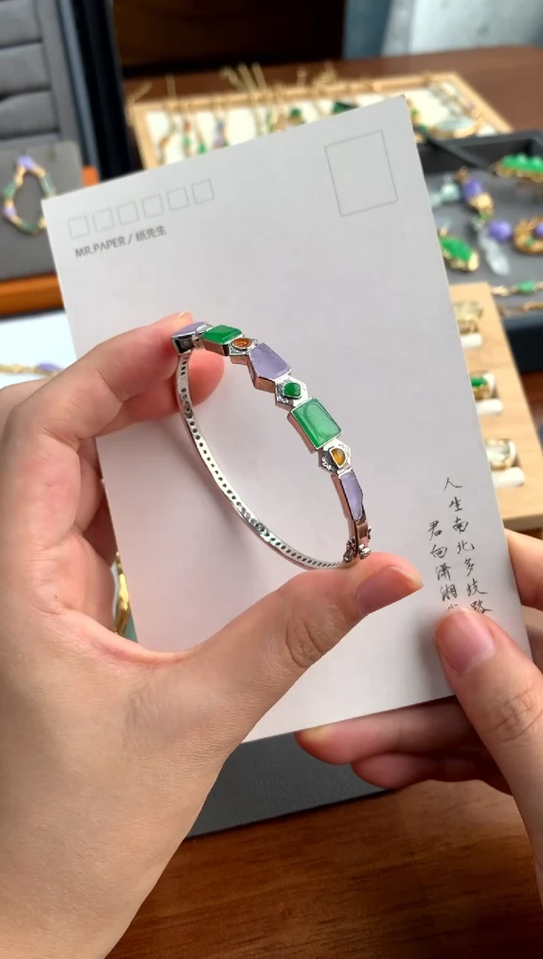 翡翠手镯18K金镶嵌多宝翡翠设计款（48小时鉴赏）
