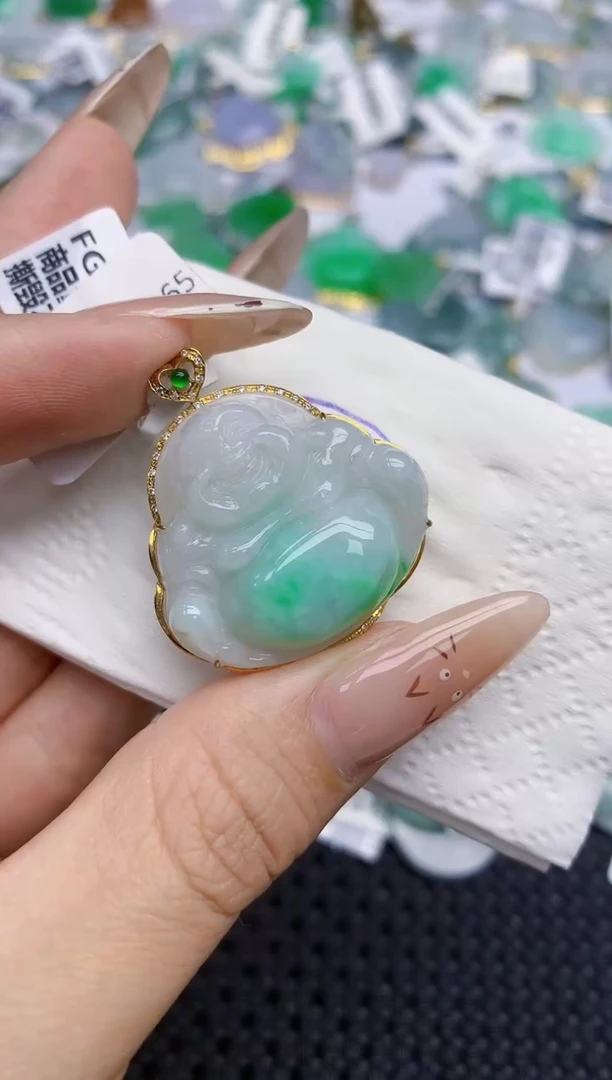 翡翠18K金镶嵌颈饰208   天然翡翠A货