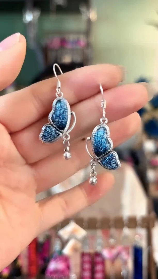 彩云南阁非遗老绣饰品642*