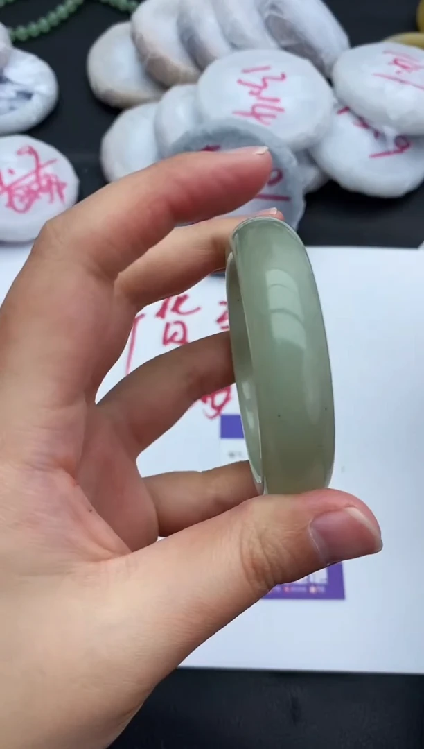 未镶嵌手镯石英质玉115+52.6