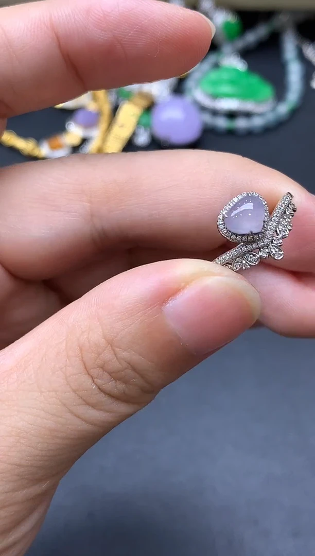 18K金镶嵌戒指翡翠214-中国好珍宝