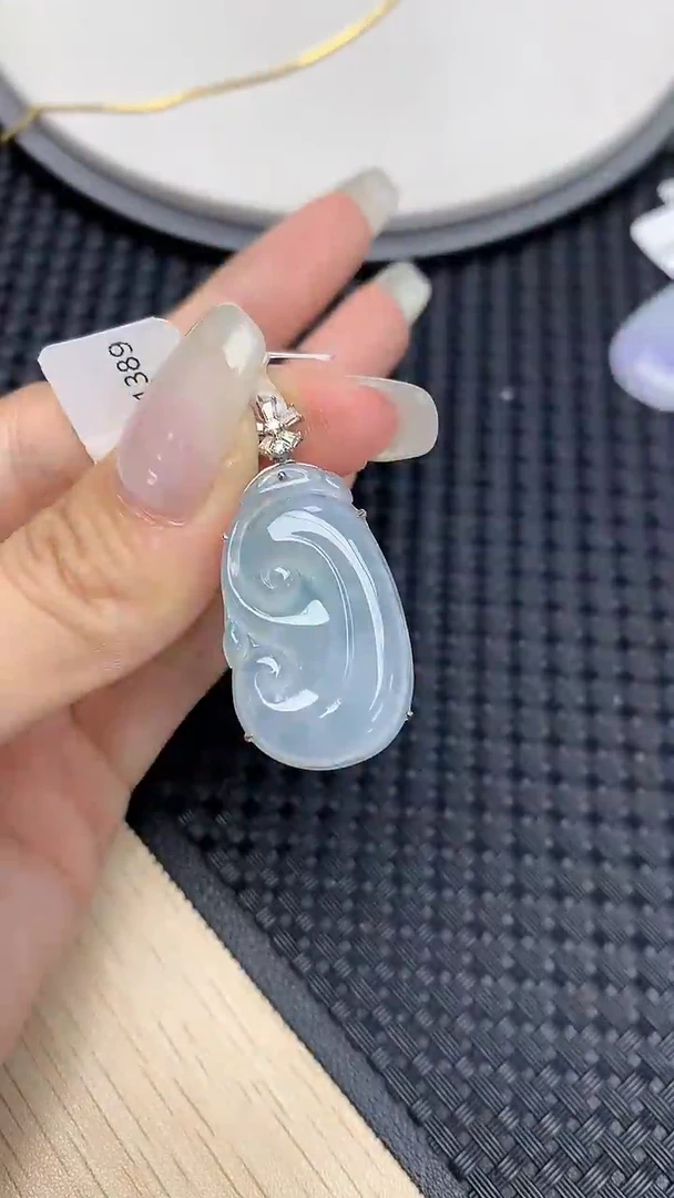 翡翠18K金镶嵌颈饰天然缅甸翡翠a货百元以上9元证书费自理