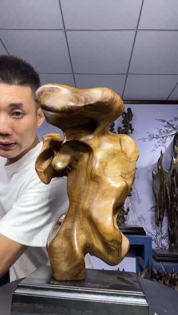 金丝楠自****人金丝楠木工艺品摆件