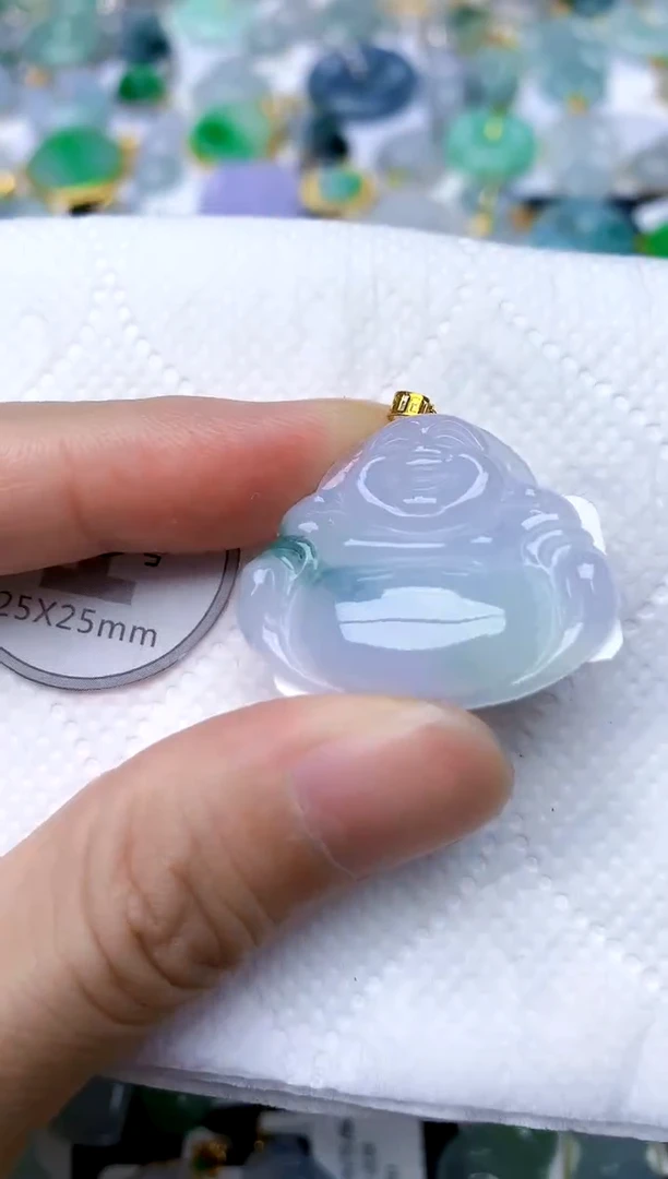 颈饰18K金镶嵌翡翠天然A货翡翠