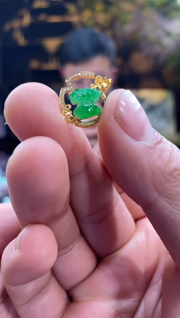 【闪购商品】翡翠吊坠(不含链)18K金镶嵌m0006-天然翡翠a货吊坠