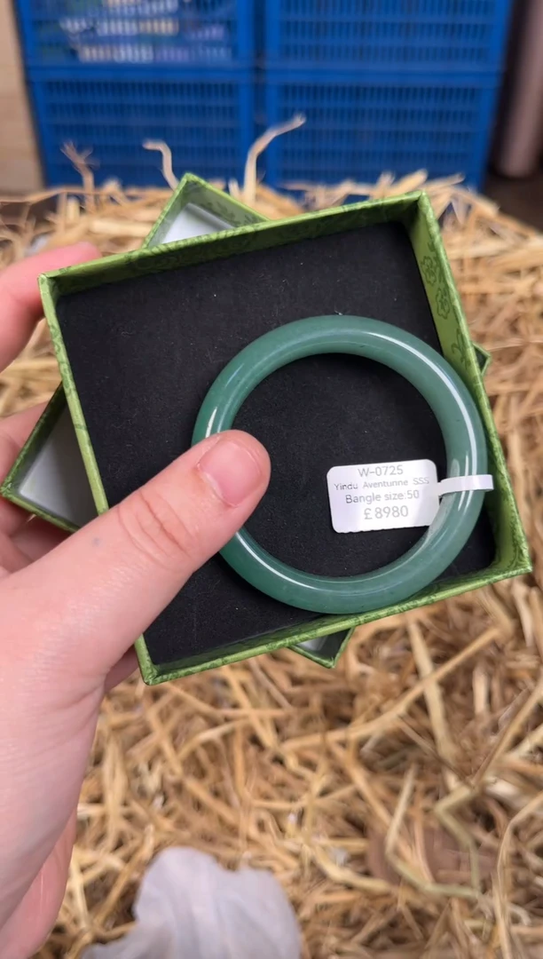 未镶嵌手镯石英质玉W0725