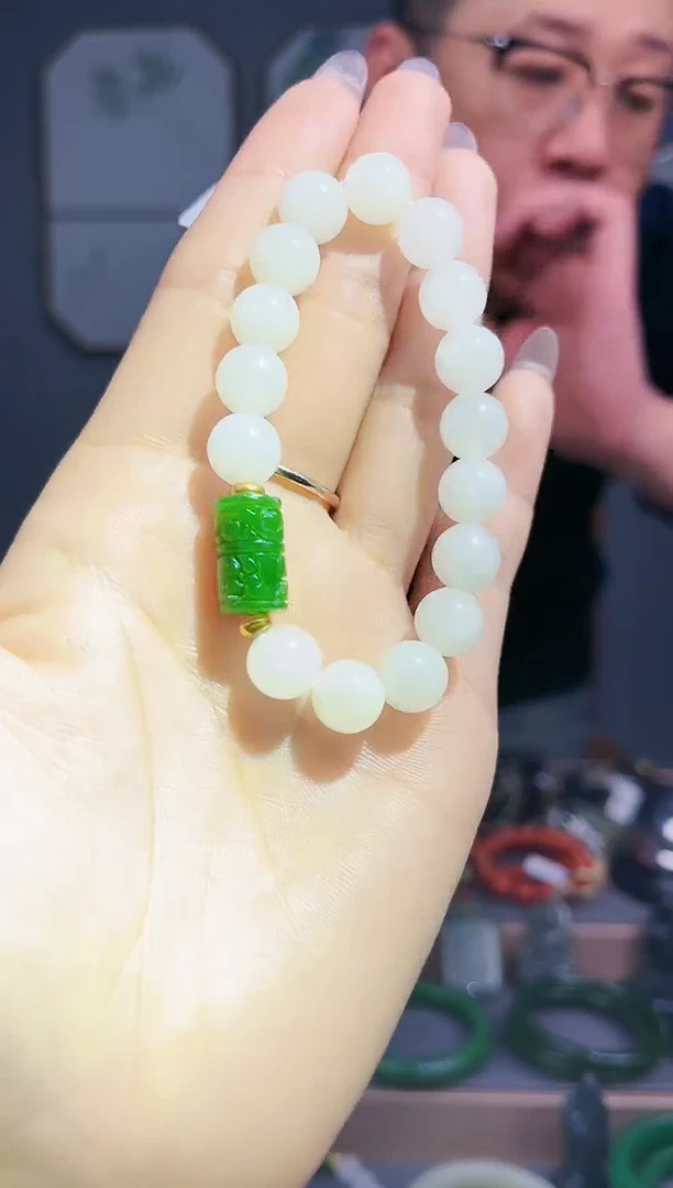 【闪购商品】和田玉颈饰未镶嵌AA多样性发货 拍一发一1.0