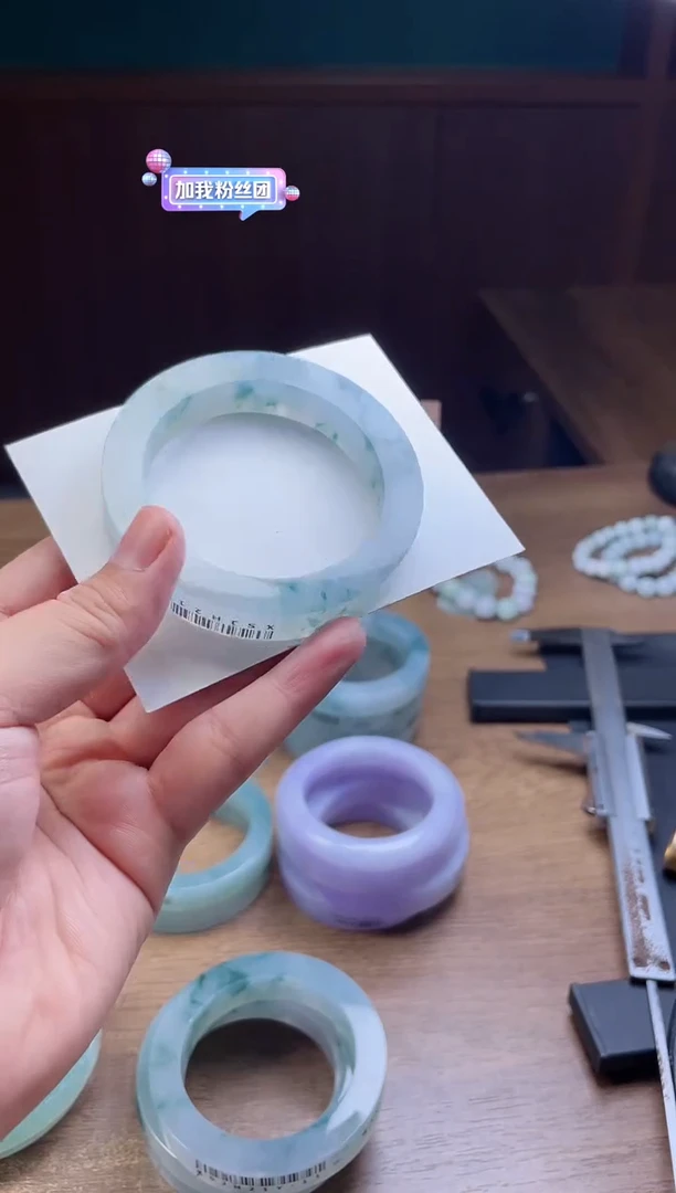 未镶嵌手镯定制翡翠f****6定制