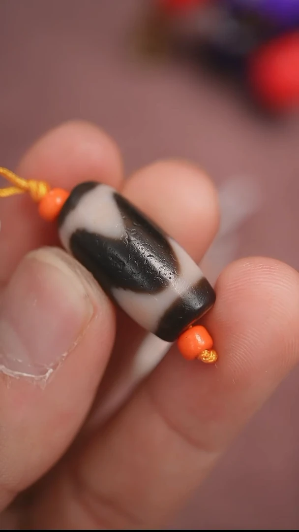 玛瑙/玉髓颈饰未镶嵌1