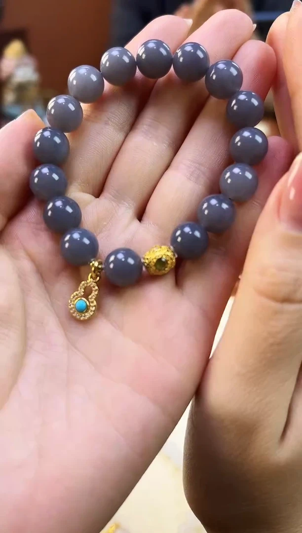 18K金镶嵌手串和田玉烟紫10mm