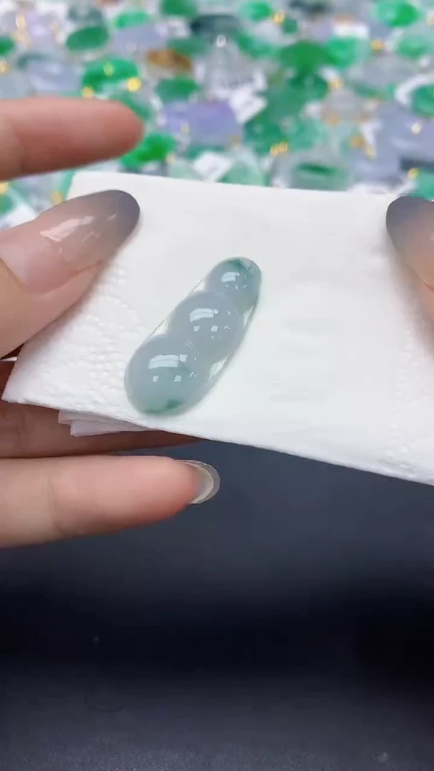 翡翠未镶嵌颈饰天然缅甸a货翡翠