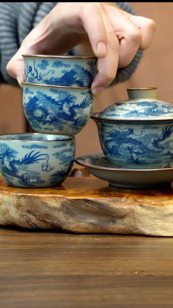 景德镇陶瓷九龙套装（1个盖碗+1个卧足杯+2缸杯）