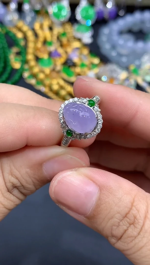 翡翠戒指18K金镶嵌587-春日珠宝