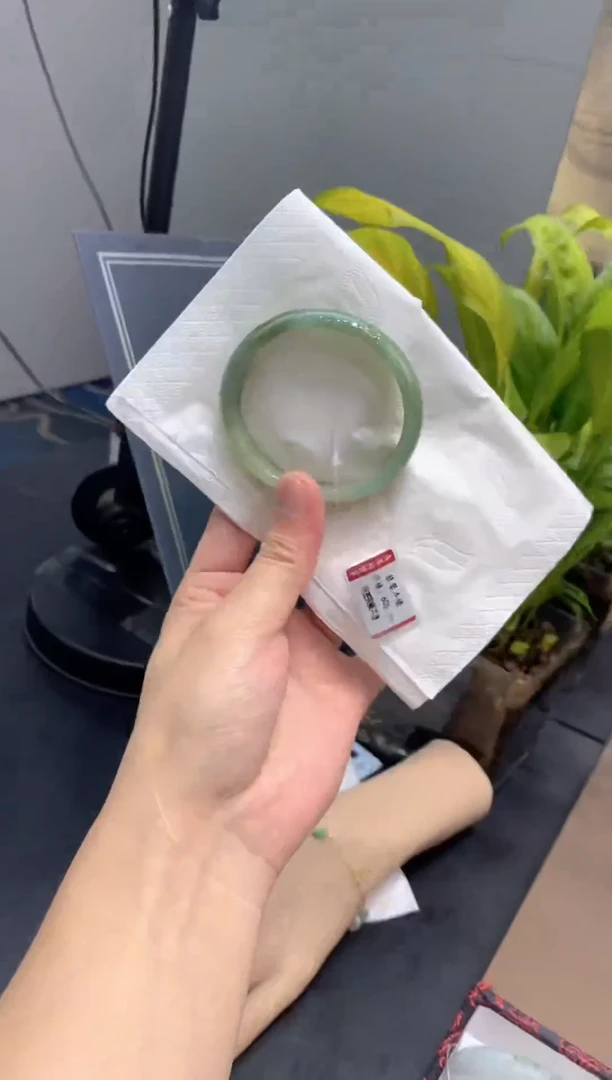 未镶嵌手镯翡翠蓝*泪7941****-