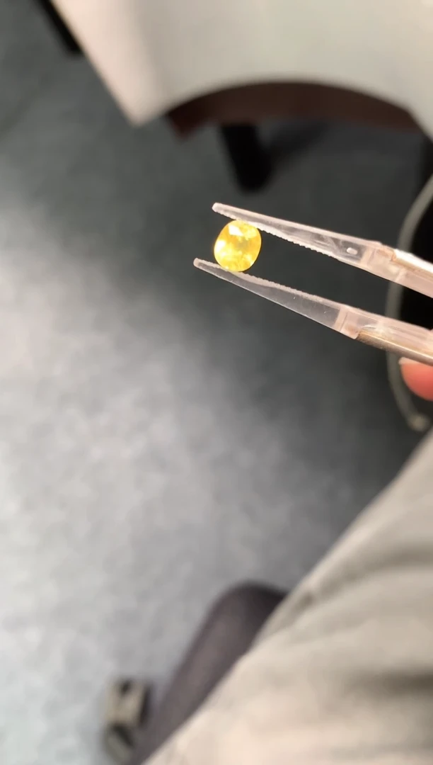 裸石蓝宝石27-8黄蓝宝1.4ct