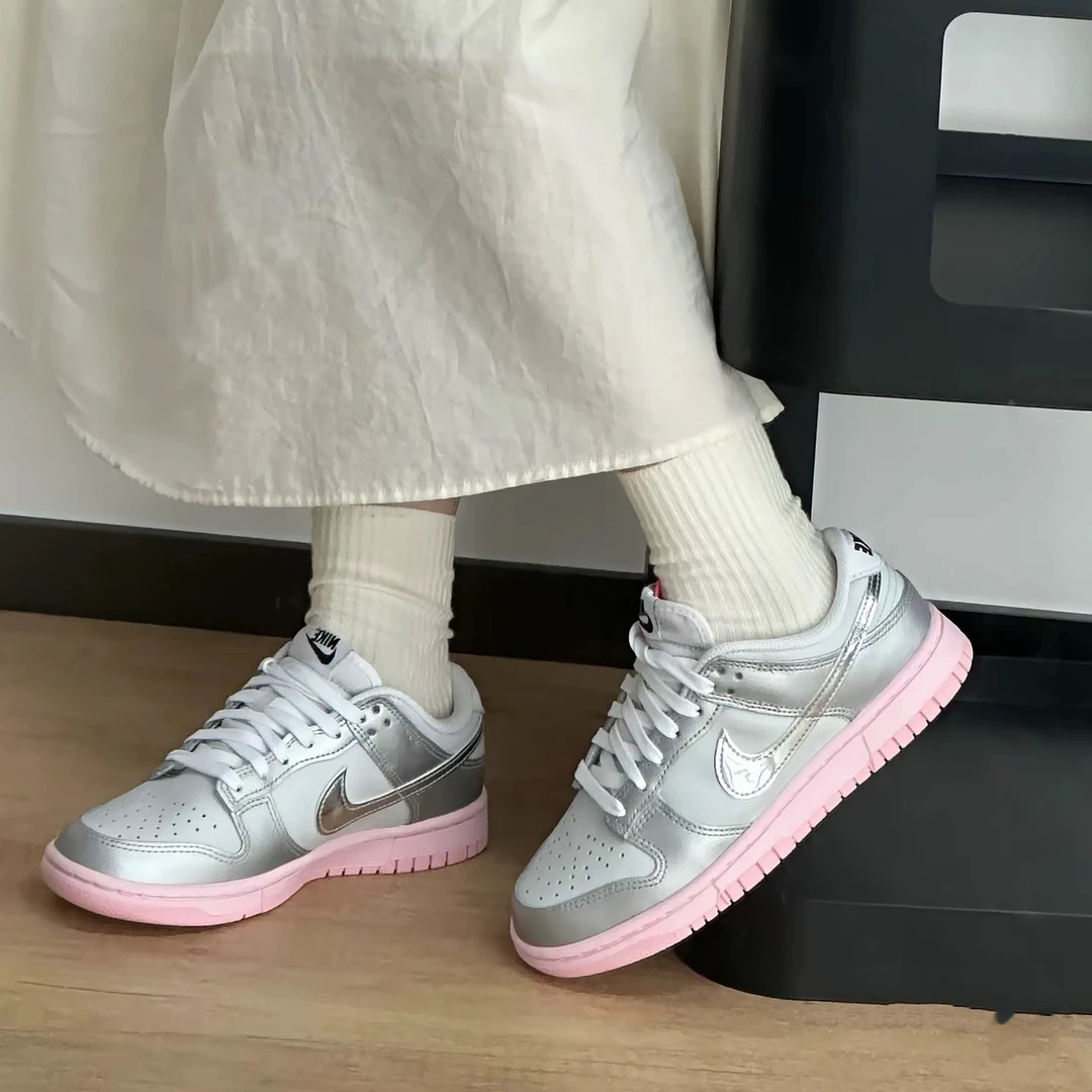 NIKE春夏欧若风dunk女款低帮板休闲休闲鞋HM3698006