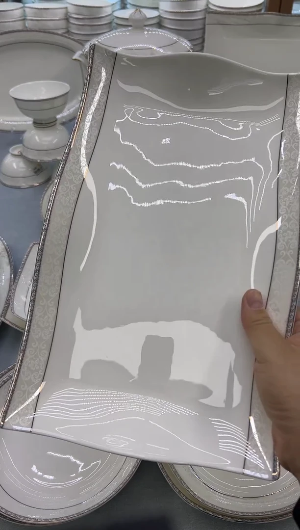 骨瓷玲珑13波浪鱼1个