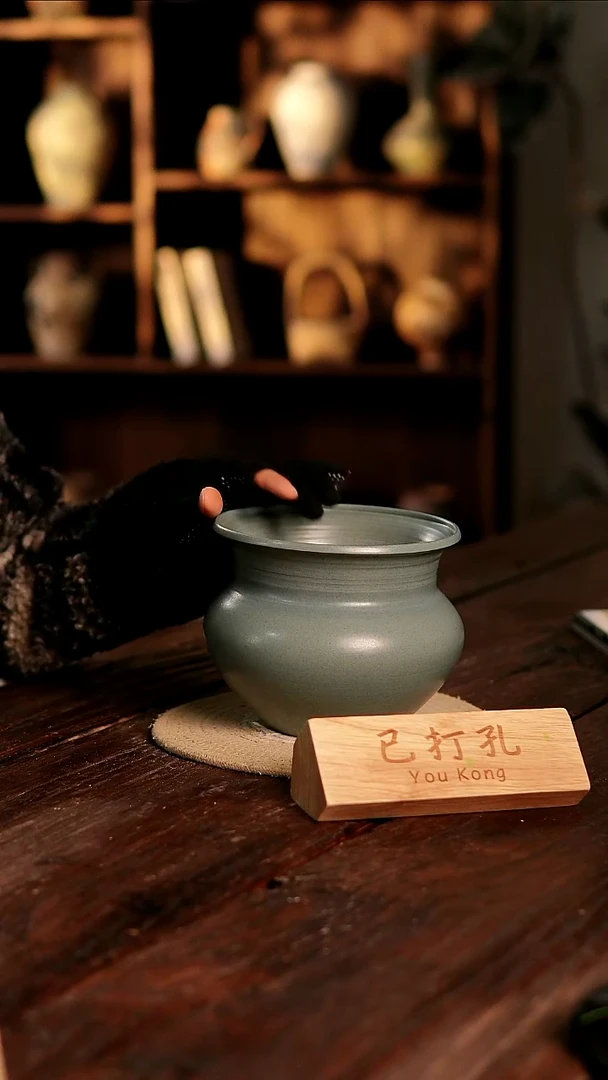 摆件31-19高14口14误差2已打孔