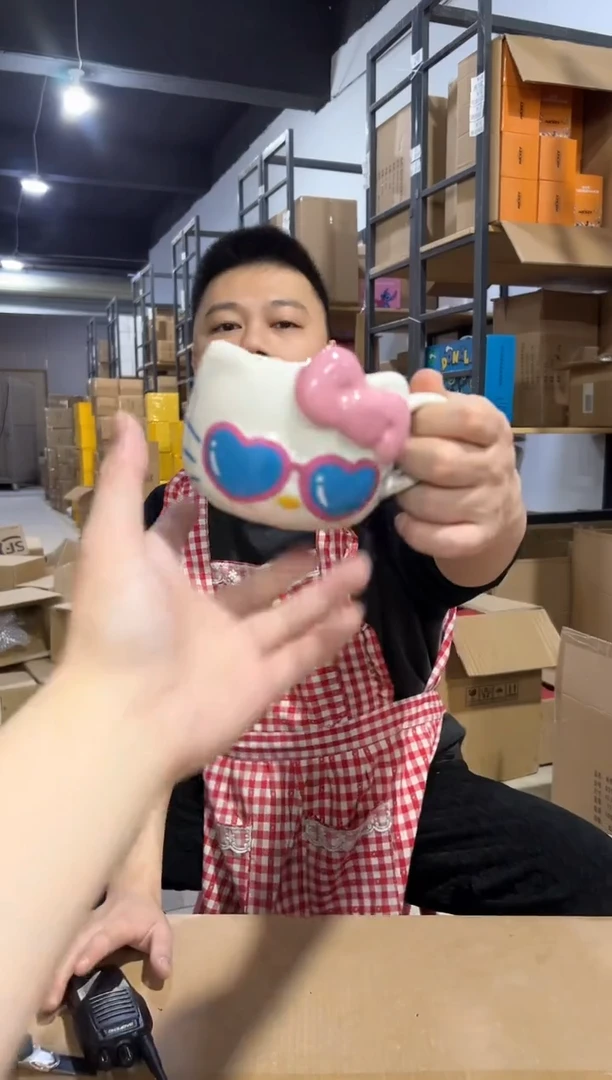 【闪购商品】杯陶瓷小号眼镜kt头杯