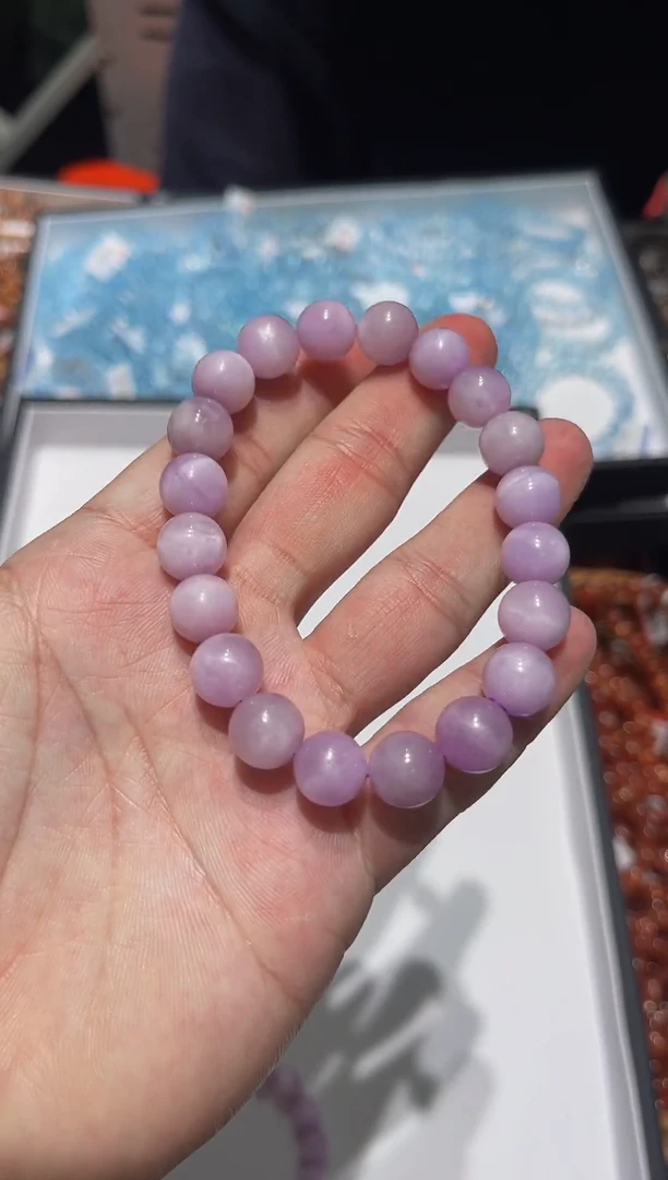 未镶嵌锂辉石紫锂辉单圈-多样性发其一