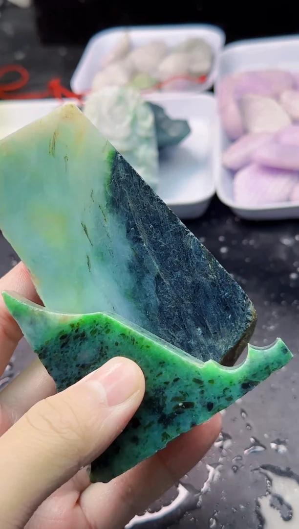 配石翡翠063天然A货翡翠