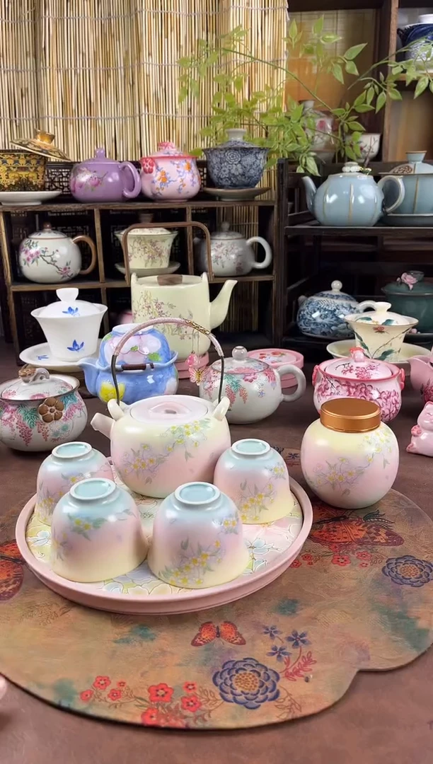 1壶4杯1个茶盘1个茶叶罐
