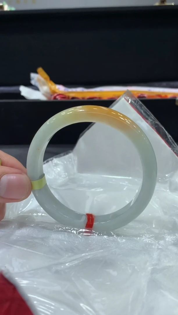 未镶嵌手镯翡翠翡翠手镯