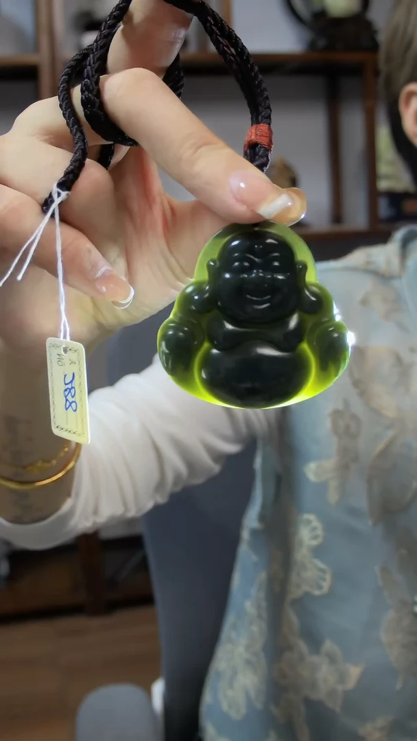 颈饰未镶嵌和田玉佛公