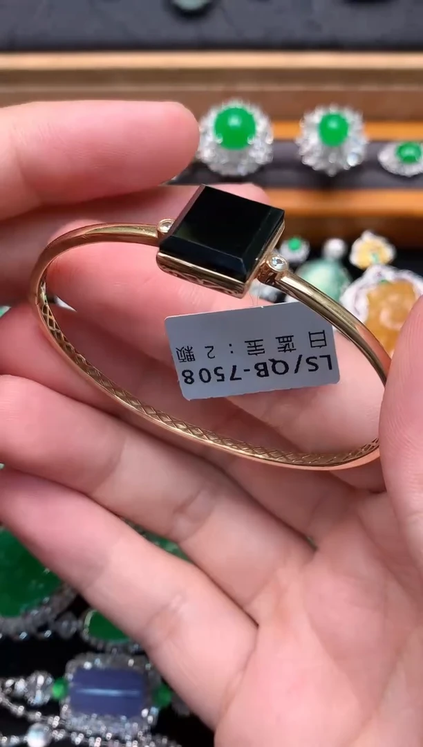 翡翠手镯（开口镯）18K金镶嵌翡翠